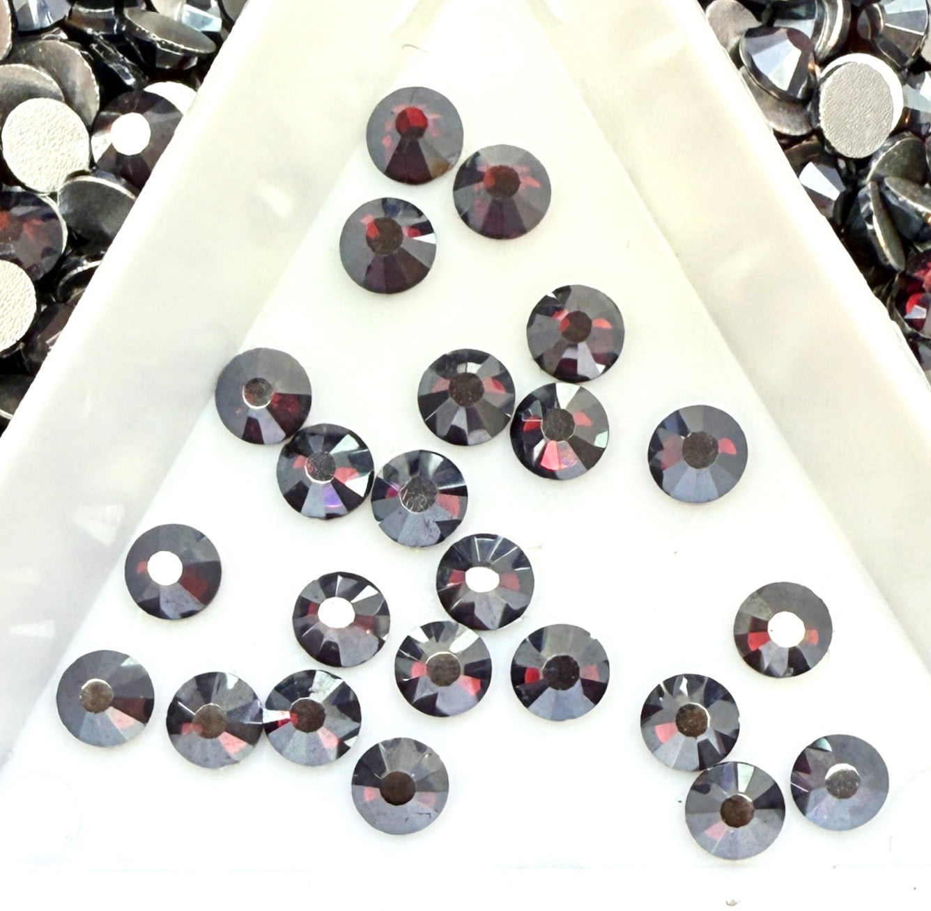 Glass Rhinestones – The Rhinestone Lab